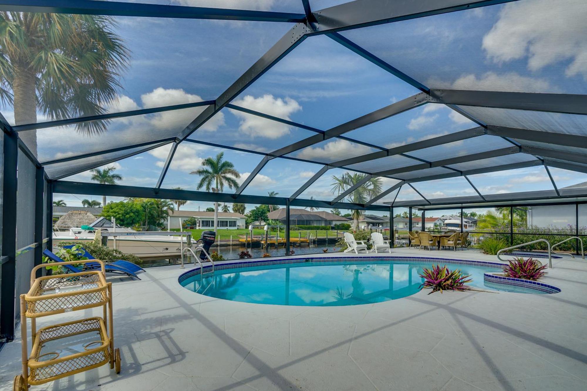 Beachy Cape Coral Home - Swim, Fish, Boat! Ngoại thất bức ảnh